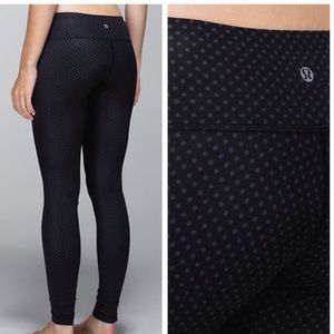 Lululemon mid rise polka dot pant